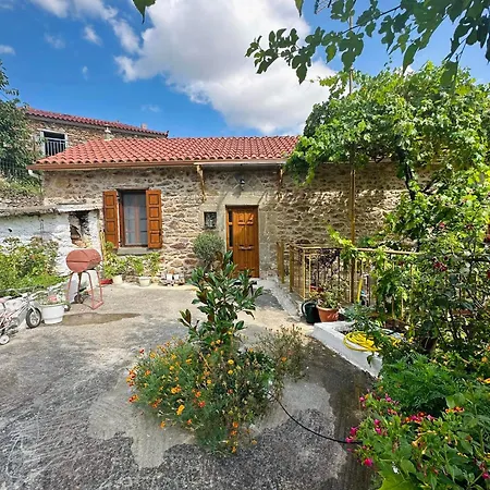 Nyaraló Anastasia's Oria